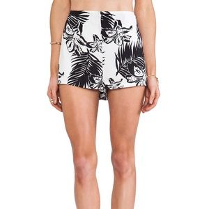 Sarabell Tahiti Short in Optic White BB Dakota